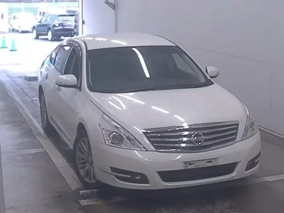 Nissan TEANA