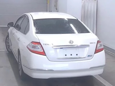 Nissan TEANA