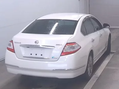 Nissan TEANA
