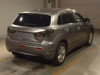 Mitsubishi RVR