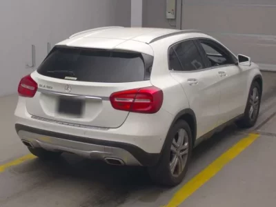 Mercedes-Benz GLA CLASS