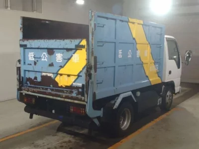 Isuzu ELF