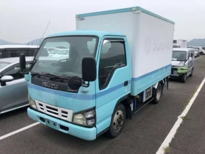 Isuzu ELF