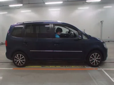 Volkswagen GOLF TOURAN