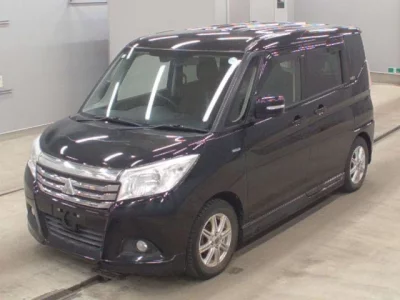 Mitsubishi DELICA D2