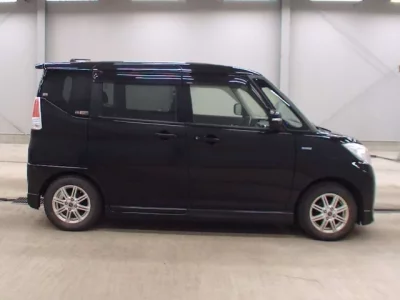 Mitsubishi DELICA D2