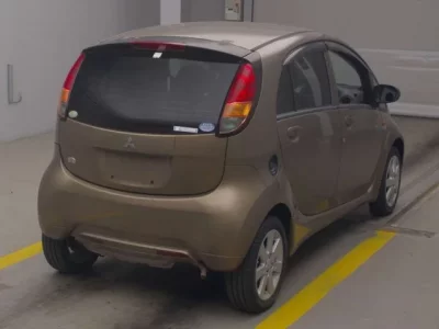Mitsubishi I