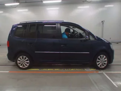 Volkswagen GOLF TOURAN