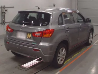 Mitsubishi RVR