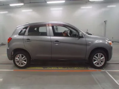 Mitsubishi RVR