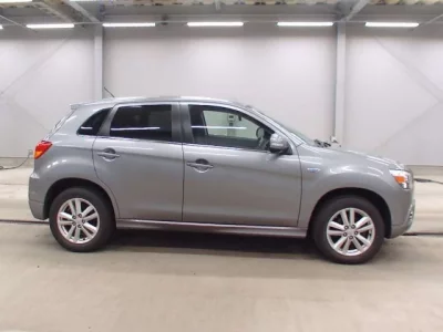 Mitsubishi RVR