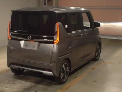 Nissan ROOX