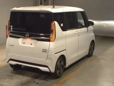 Nissan ROOX