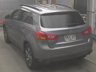 Mitsubishi RVR