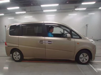Honda STEP WAGON