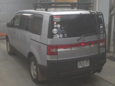Mitsubishi DELICA D5