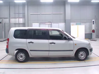 Toyota SUCCEED