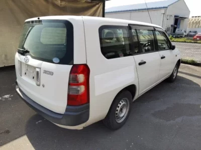 Toyota SUCCEED