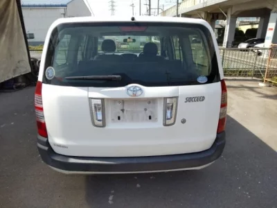 Toyota SUCCEED
