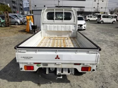 Mitsubishi MINICAB TRUCK