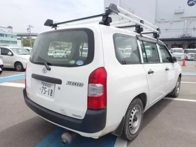 Toyota SUCCEED