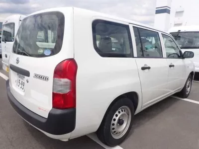 Toyota SUCCEED