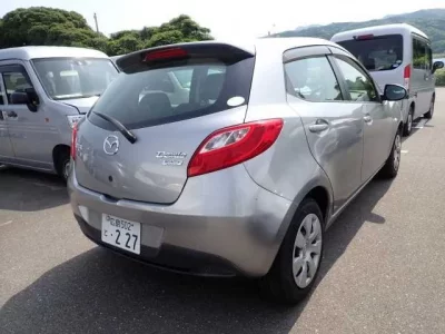 Mazda DEMIO