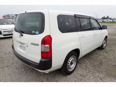 Toyota SUCCEED