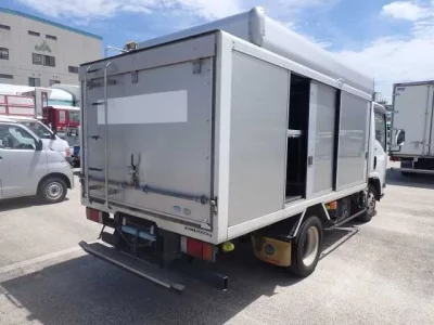 Isuzu ELF