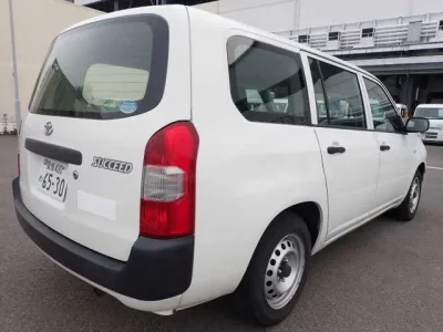 Toyota SUCCEED