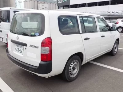 Toyota SUCCEED