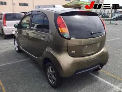 Mitsubishi I