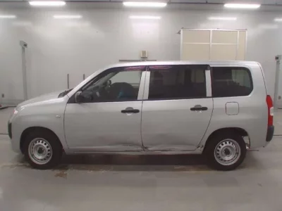 Toyota SUCCEED