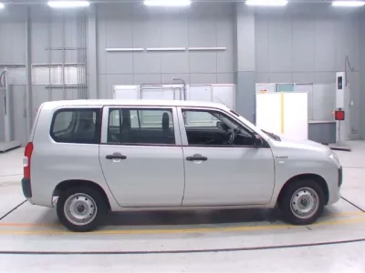 Toyota SUCCEED