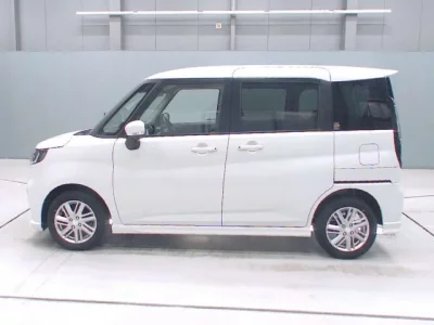 Mitsubishi DELICA D2