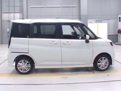 Mitsubishi DELICA D2