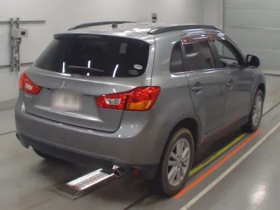 Mitsubishi RVR
