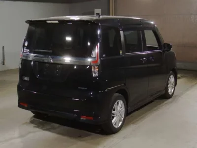 Mitsubishi DELICA D2