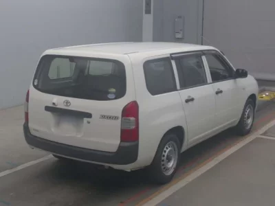 Toyota SUCCEED