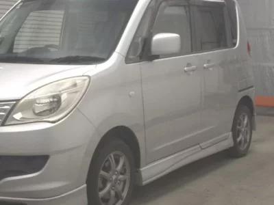 Mitsubishi DELICA D2