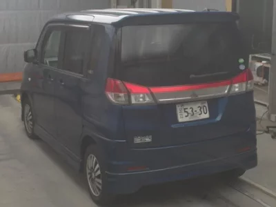 Mitsubishi DELICA D2