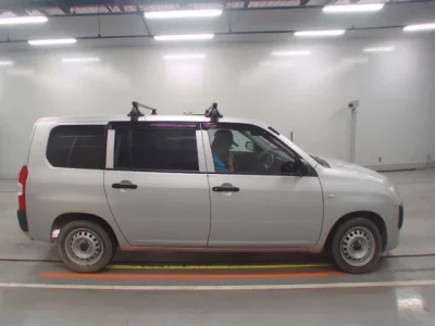 Toyota SUCCEED