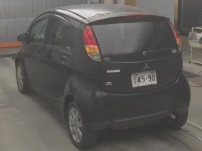 Mitsubishi I