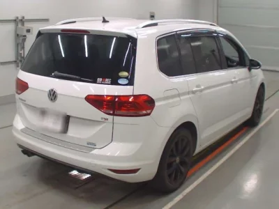 Volkswagen GOLF TOURAN