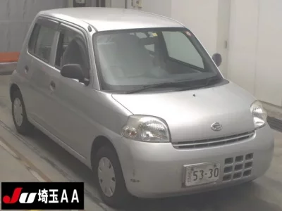Daihatsu Esse