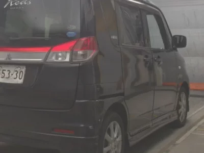 Mitsubishi DELICA D2