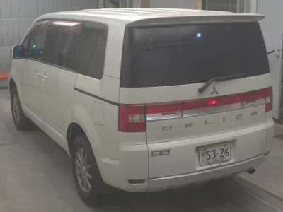 Mitsubishi DELICA D5