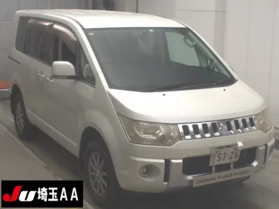 Mitsubishi DELICA D5