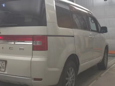 Mitsubishi DELICA D5