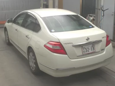 Nissan TEANA
